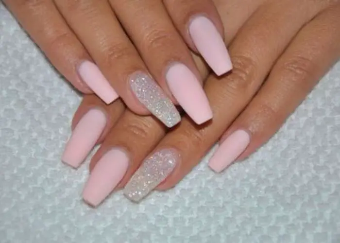 How Long Does It Take To Do Acrylic Nails - (Professionally)