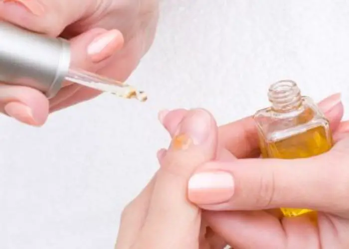 How to get acrylic nails off with oil and water