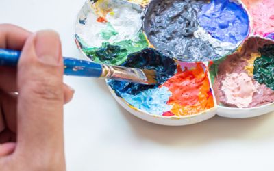 chalk paint vs acrylic paint