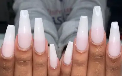 How are Acrylic Nails Applied?